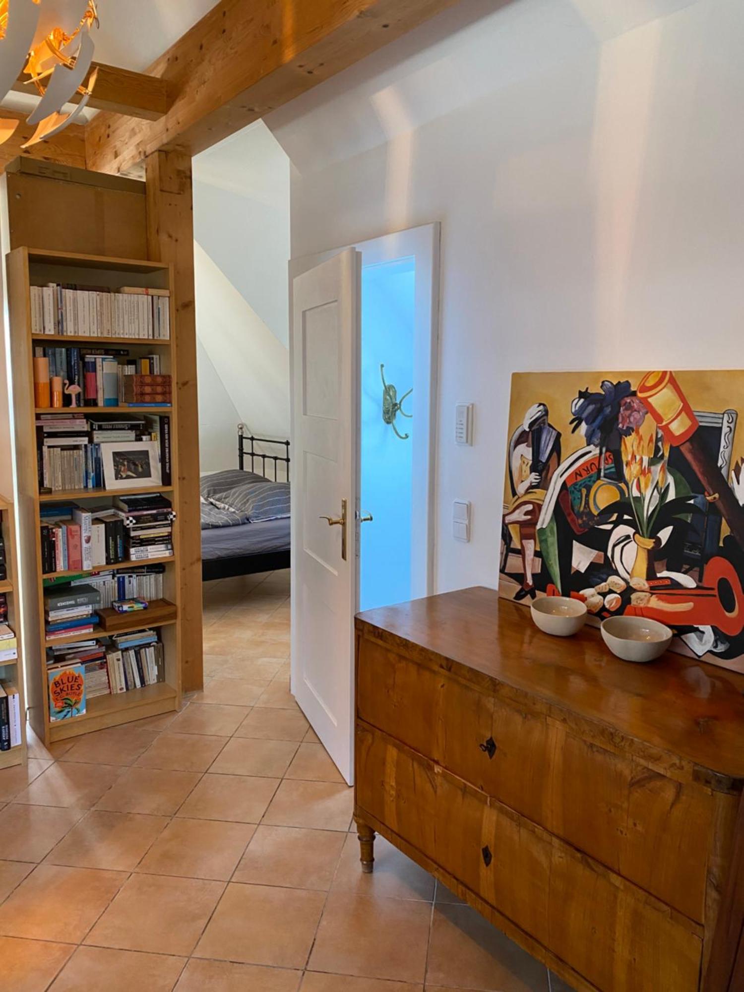 Helle Und Ruhige Dachgeschosswohnung Munchen Bagian luar foto