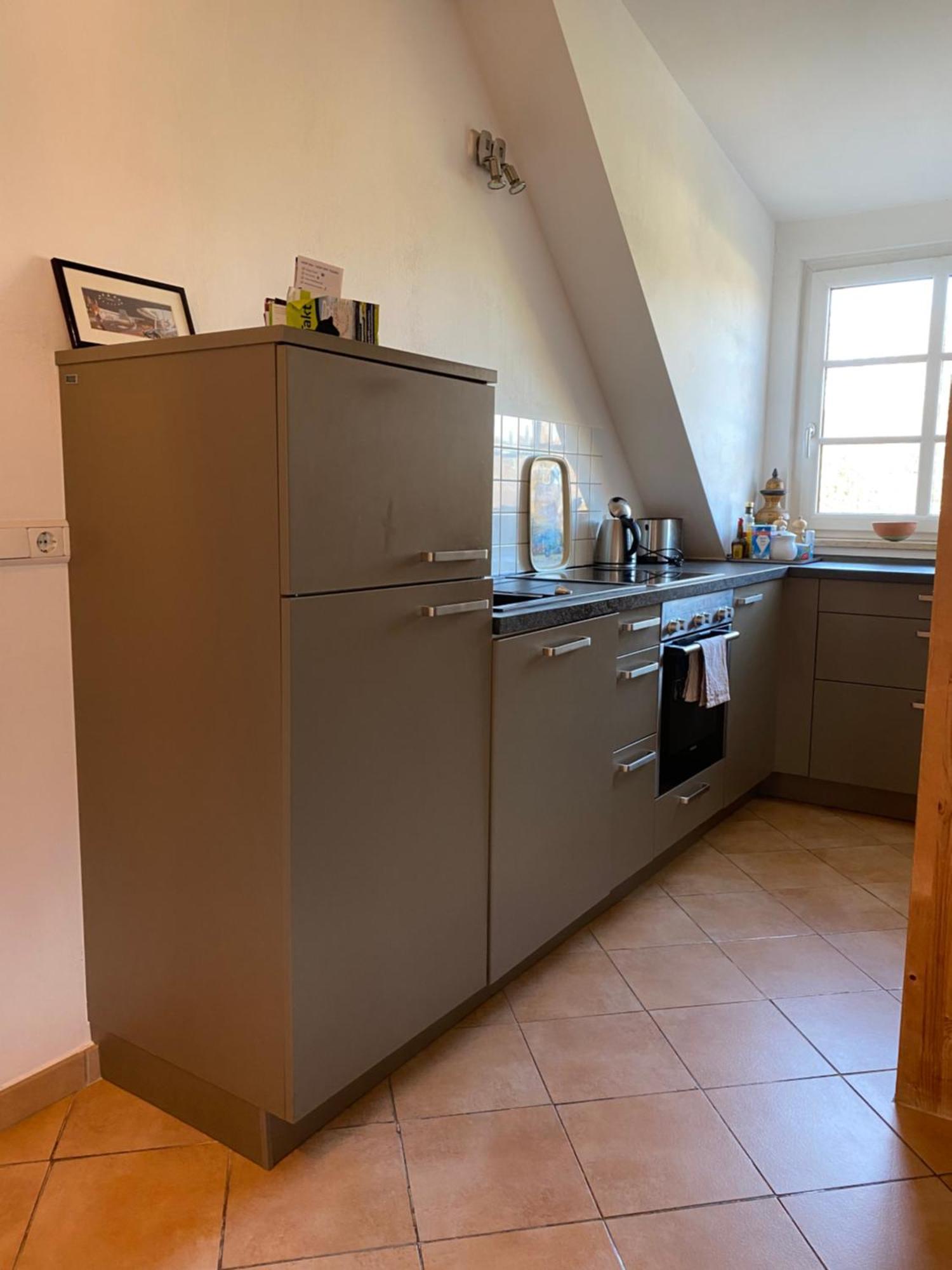 Helle Und Ruhige Dachgeschosswohnung Munchen Bagian luar foto